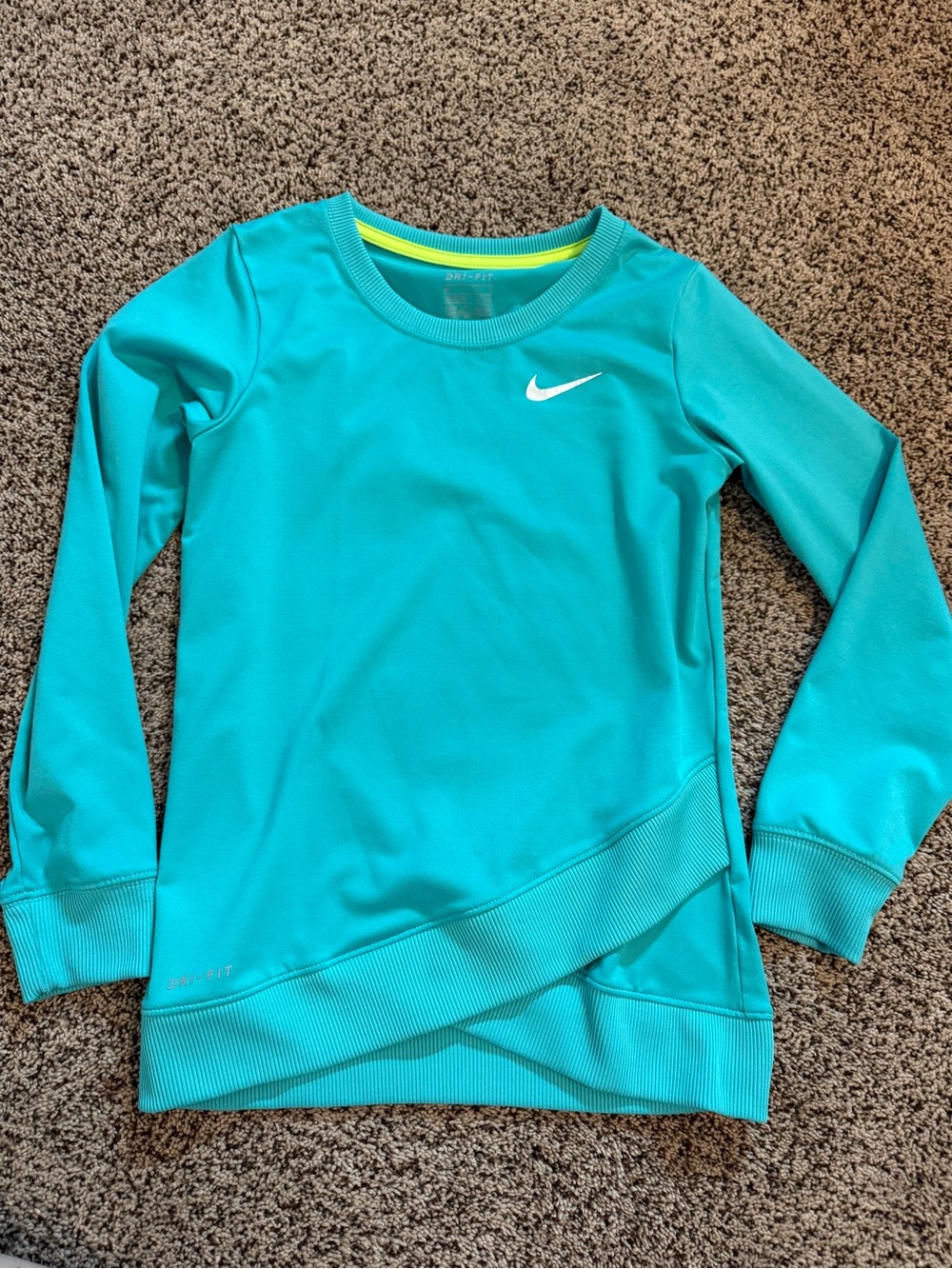 Nike 6x dri fit sweater